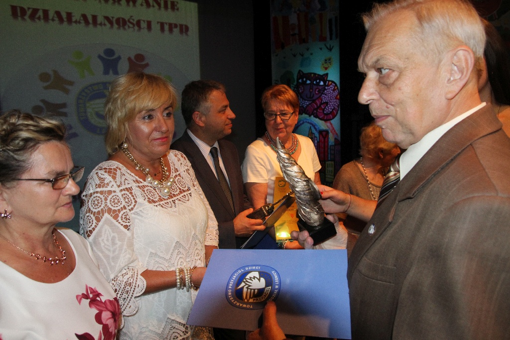 TPD wręczyło statuetki i odznaczenia działaczom i przyjaciołom