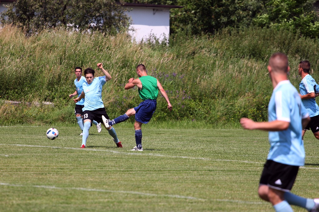 Drużyna Dębu Siedliska wygrała turniej im J.Lewandowskiego.
