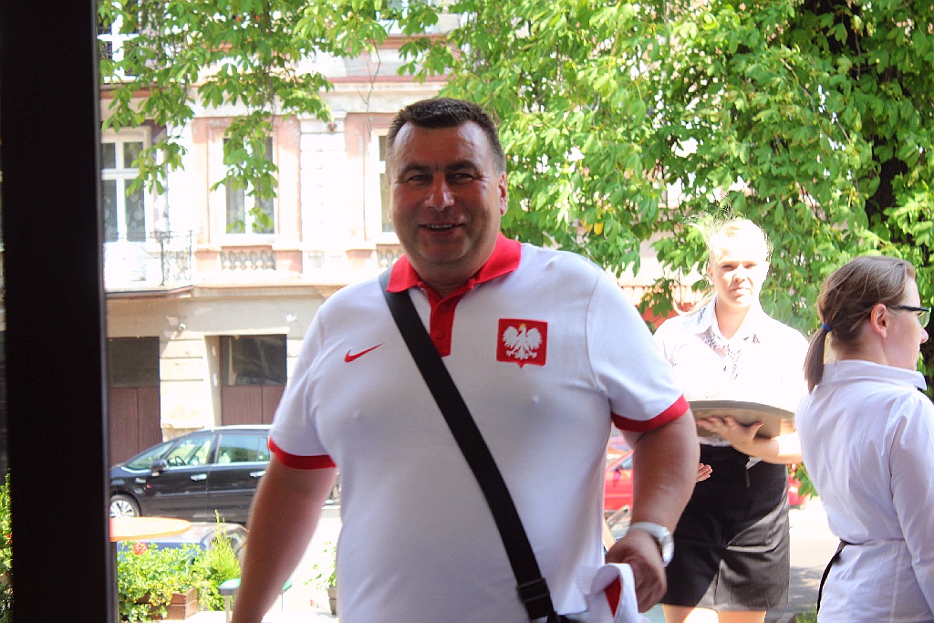 Zobaczcie jak legniczanie kibicowali Polsce w Irish Pub