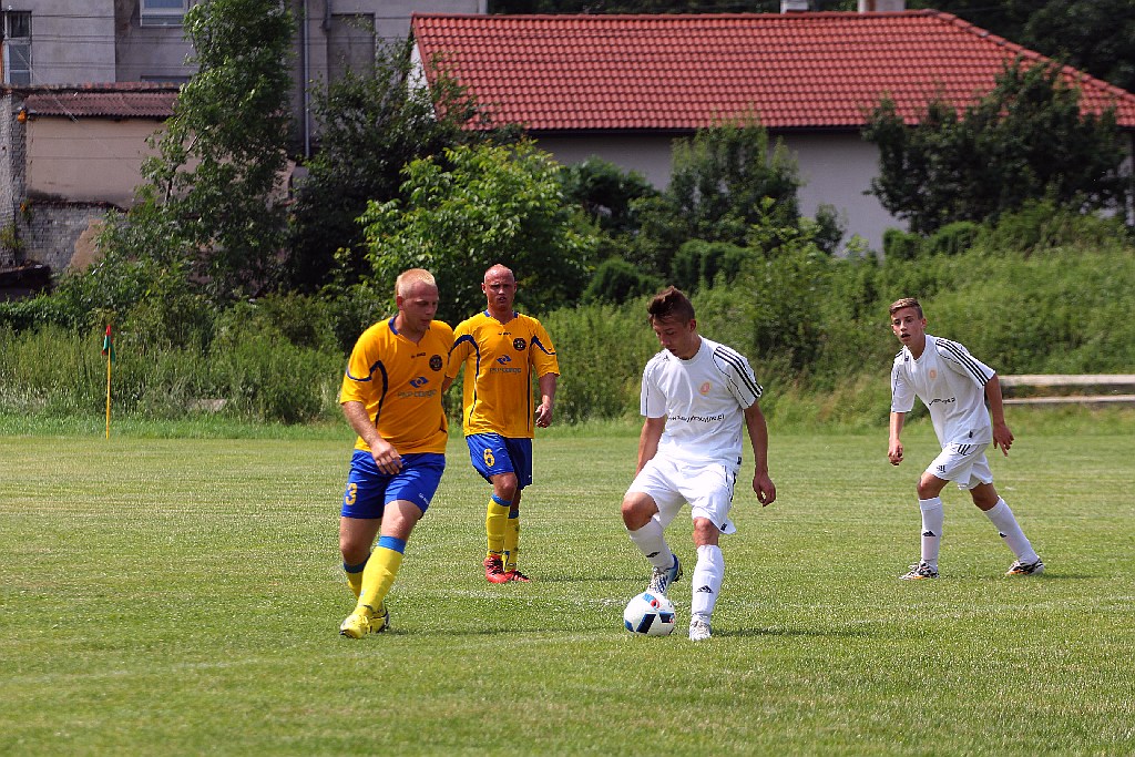 Drużyna Dębu Siedliska wygrała turniej im J.Lewandowskiego.
