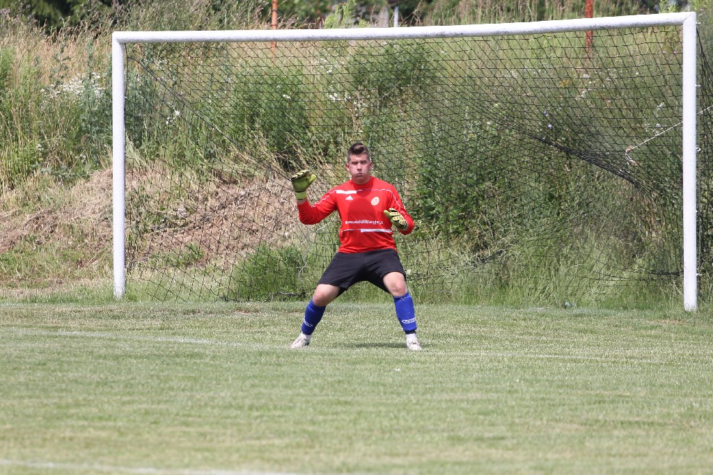 Drużyna Dębu Siedliska wygrała turniej im J.Lewandowskiego.

