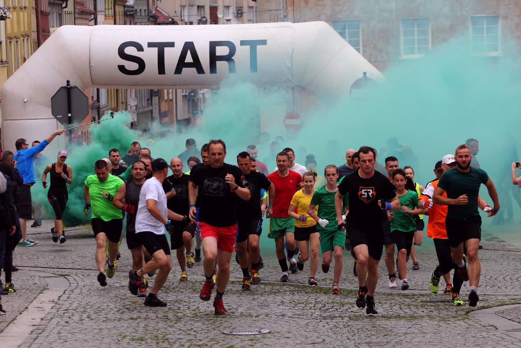 Blisko 800 biegaczy wystartowało w Siódmym Biegu Wulkanów