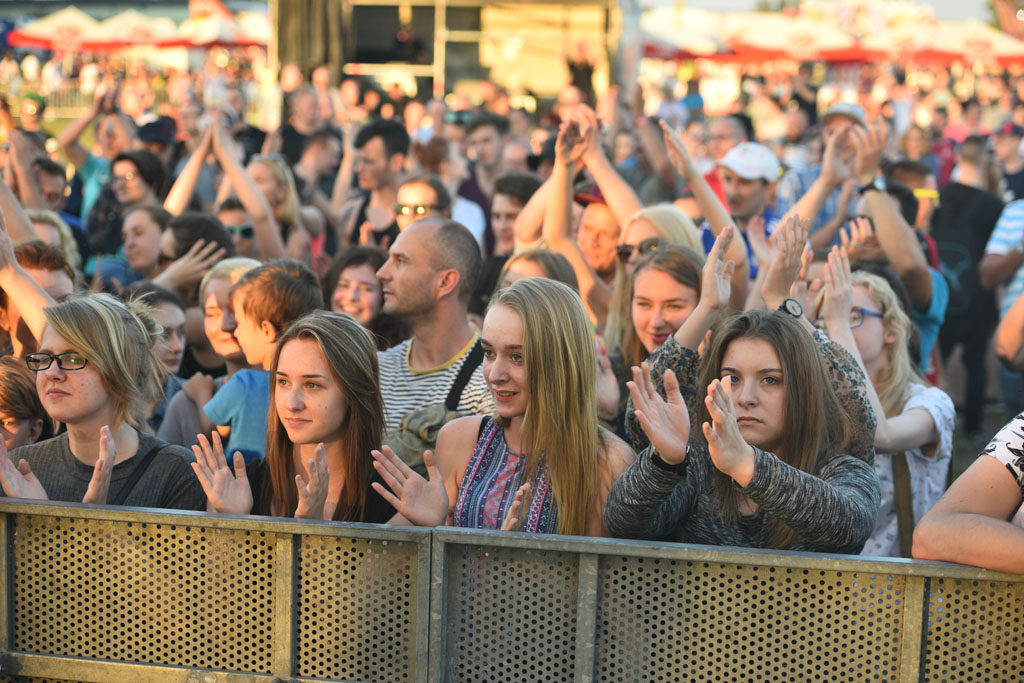 Łąki Łan porwał publiczność zgromadzoną na lotnisku