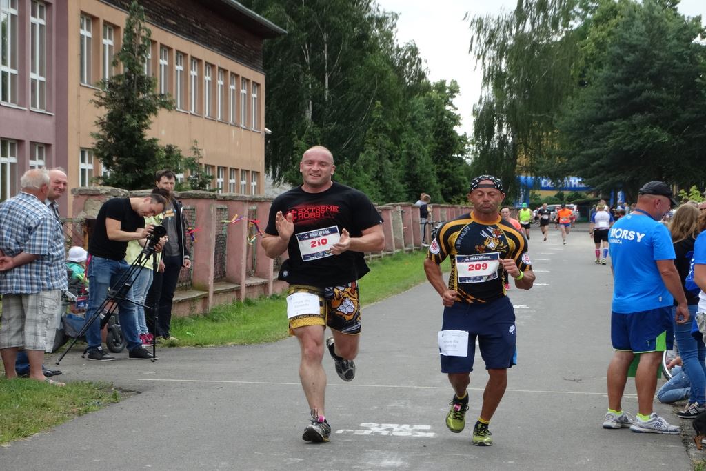 Filip Śmieiński zwycięzcą II biegu przełajowego 'Kolej na bieg'
