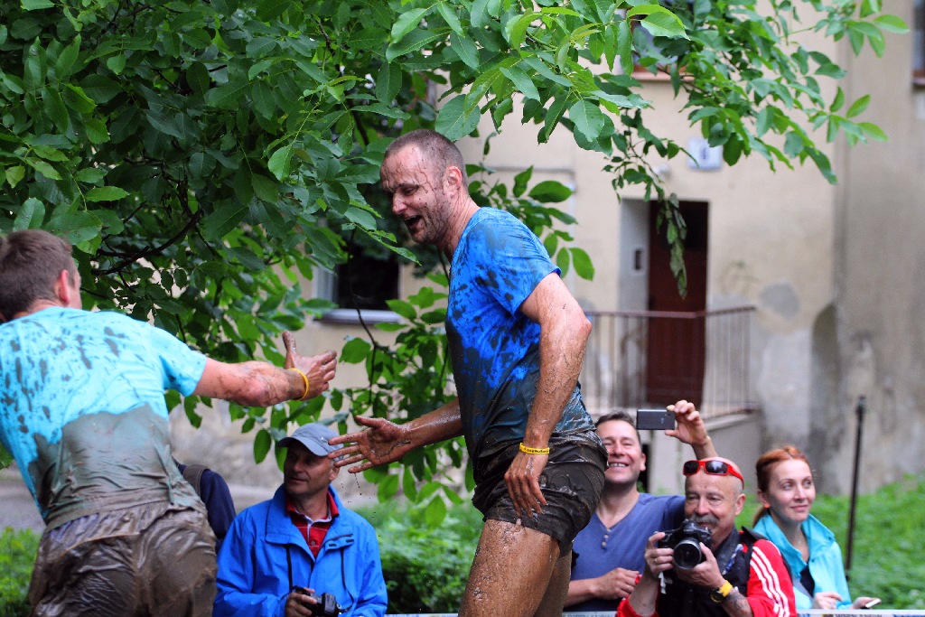Blisko 800 biegaczy wystartowało w Siódmym Biegu Wulkanów