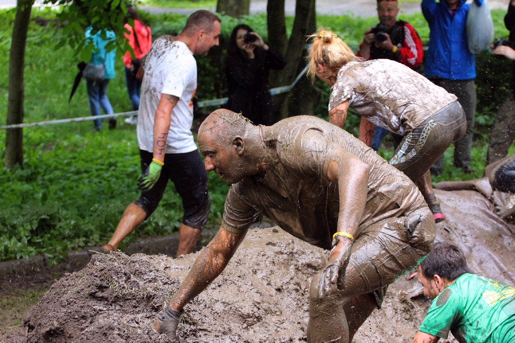 Blisko 800 biegaczy wystartowało w Siódmym Biegu Wulkanów