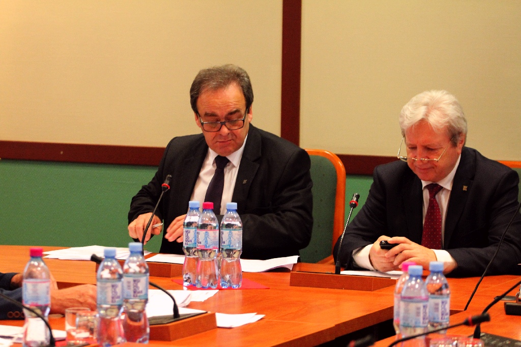 W poniedziałek miejscy radni obradowali na czerwcowej sesji