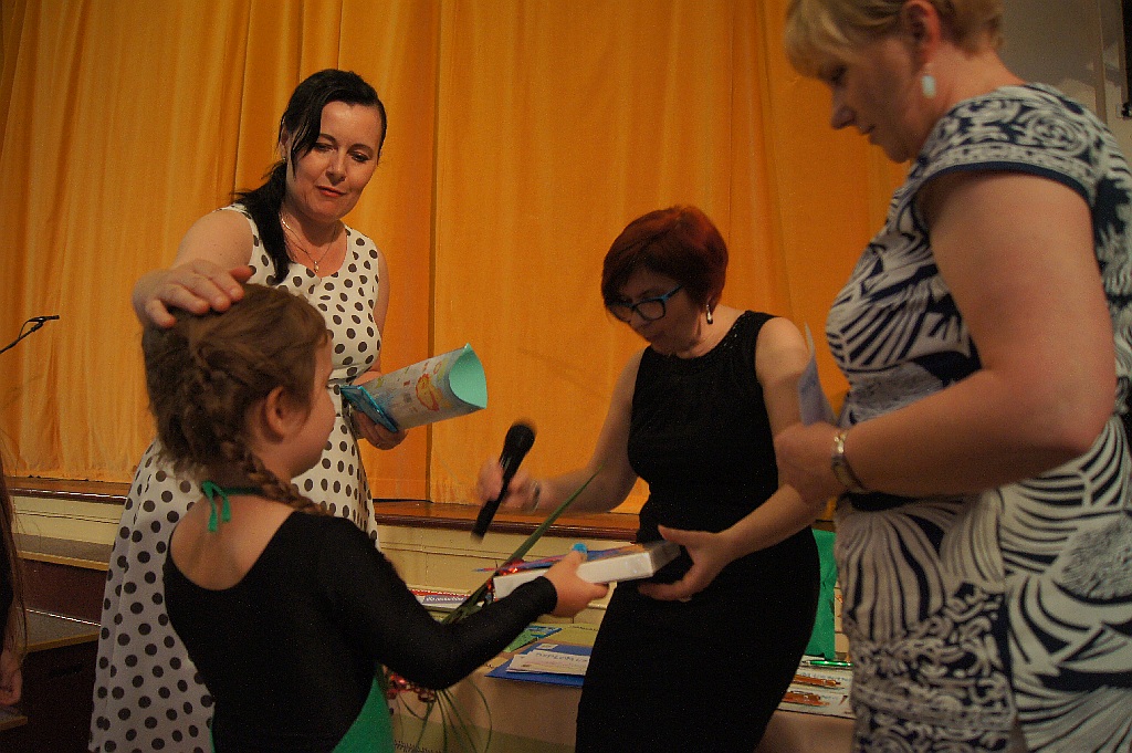 Bajka o rycerzu i złotej rybce na zakończenie roku w MCK