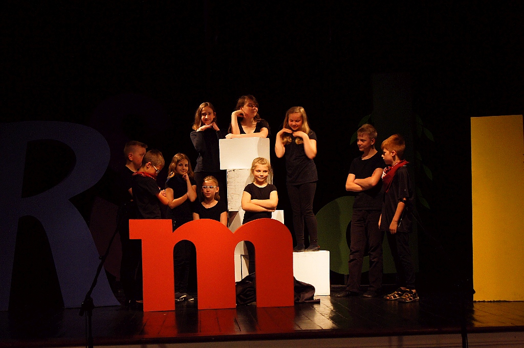 Bajka o rycerzu i złotej rybce na zakończenie roku w MCK