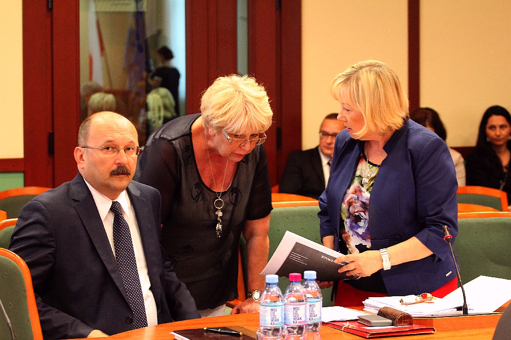 W poniedziałek miejscy radni obradowali na czerwcowej sesji