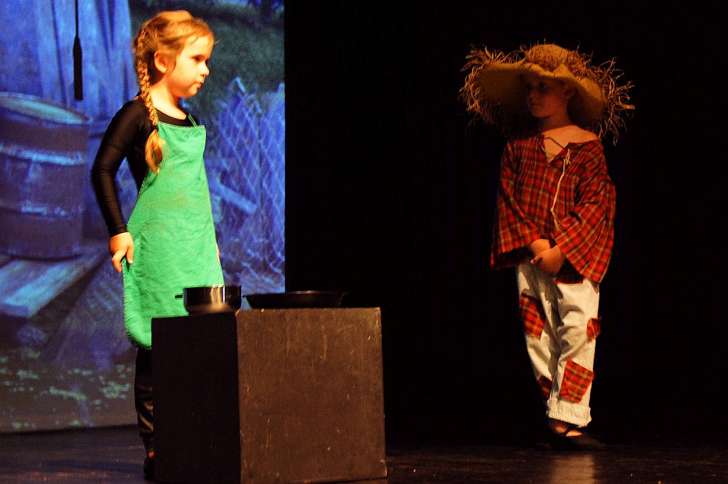 Bajka o rycerzu i złotej rybce na zakończenie roku w MCK