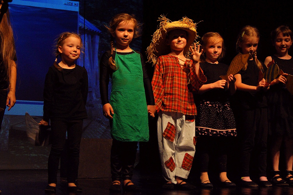 Bajka o rycerzu i złotej rybce na zakończenie roku w MCK