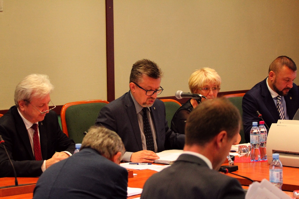 W poniedziałek miejscy radni obradowali na czerwcowej sesji