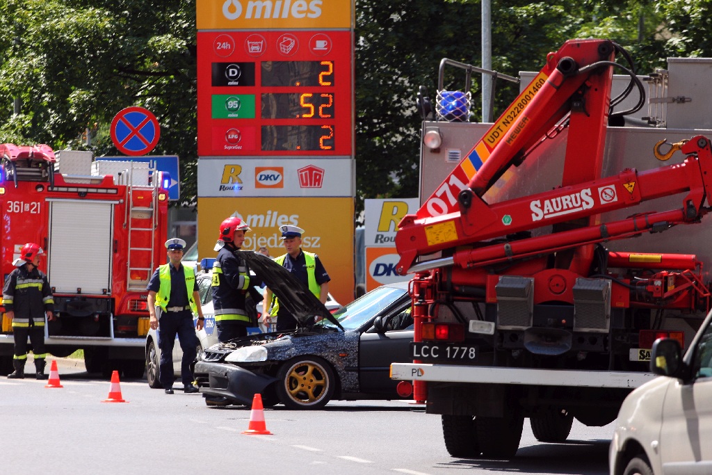 Wypadek na ulicy Skarbka. Jedna osoba odwieziona do szpitala