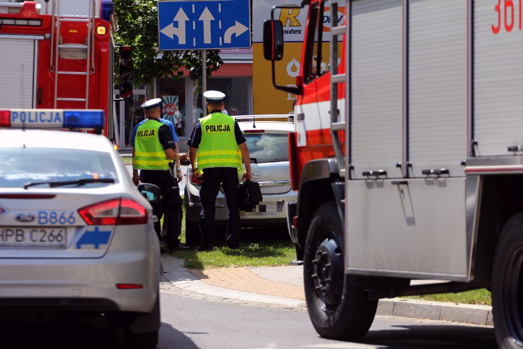 Wypadek na ulicy Skarbka. Jedna osoba odwieziona do szpitala