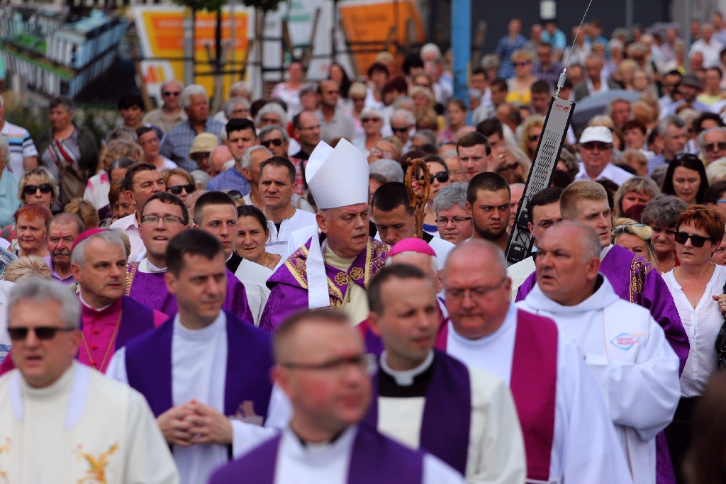 Ukazanie Relikwii wydarzenia eucharystycznego w Legnicy