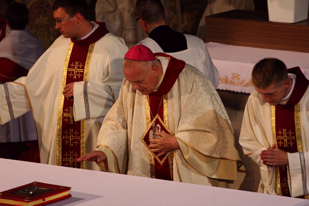 Ukazanie Relikwii wydarzenia eucharystycznego w Legnicy