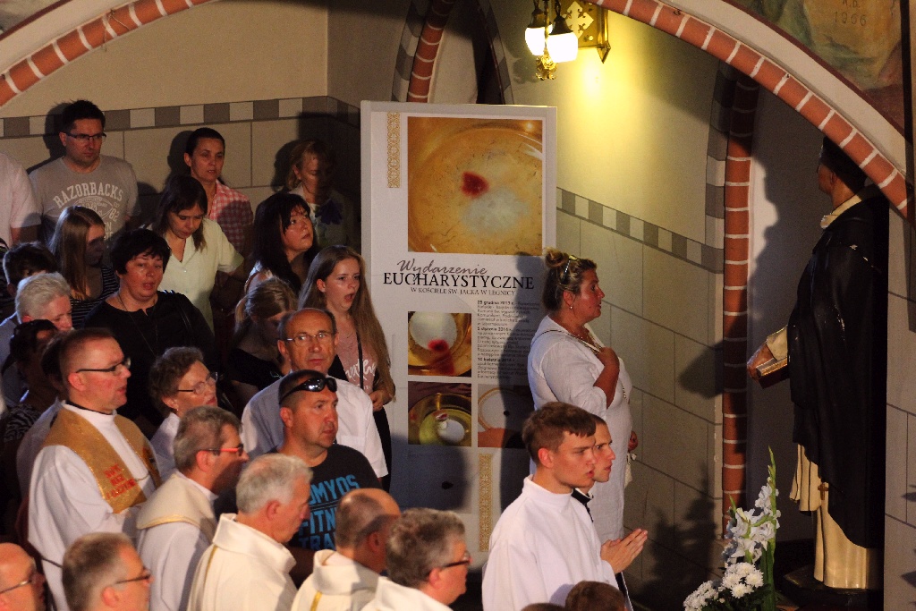Ukazanie Relikwii wydarzenia eucharystycznego w Legnicy