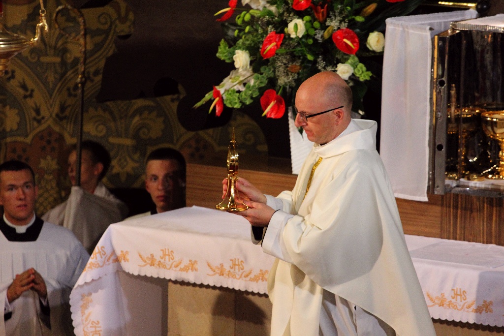 Ukazanie Relikwii wydarzenia eucharystycznego w Legnicy
