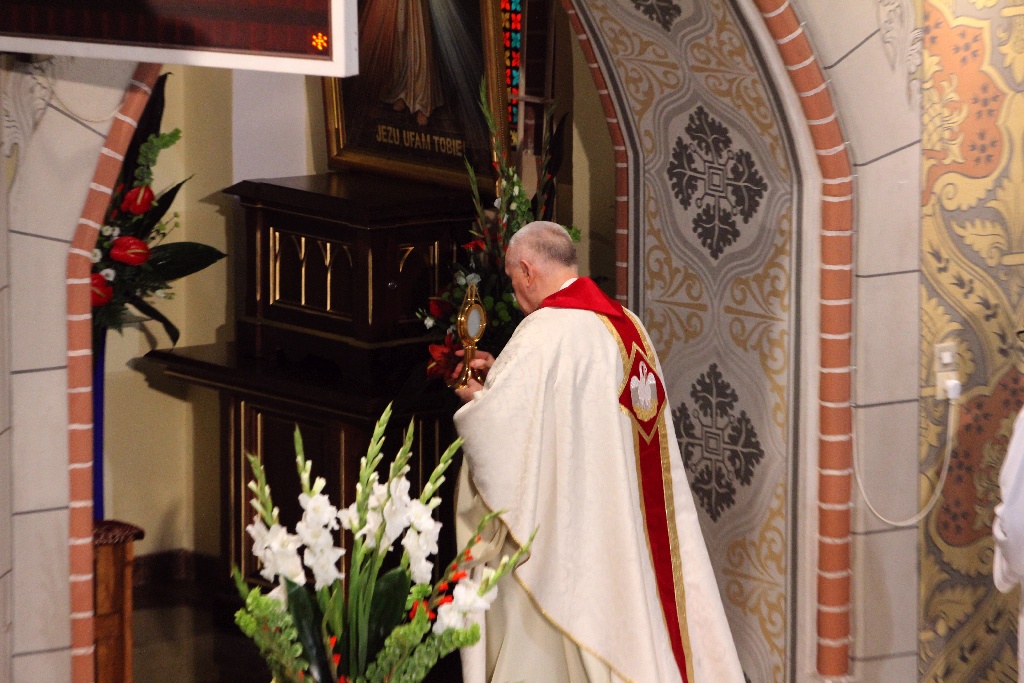 Ukazanie Relikwii wydarzenia eucharystycznego w Legnicy