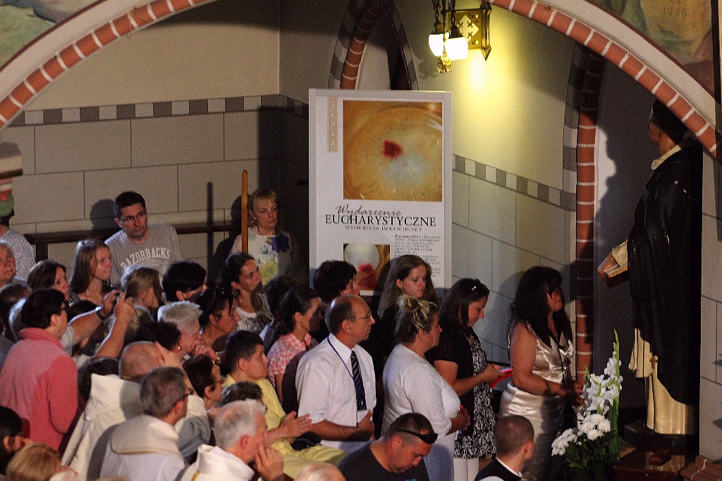 Ukazanie Relikwii wydarzenia eucharystycznego w Legnicy