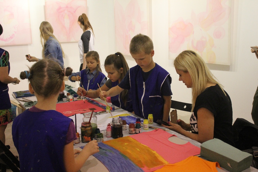 Kolejna wakacyjna twórcza sobota z legnicką Galerią Sztuki