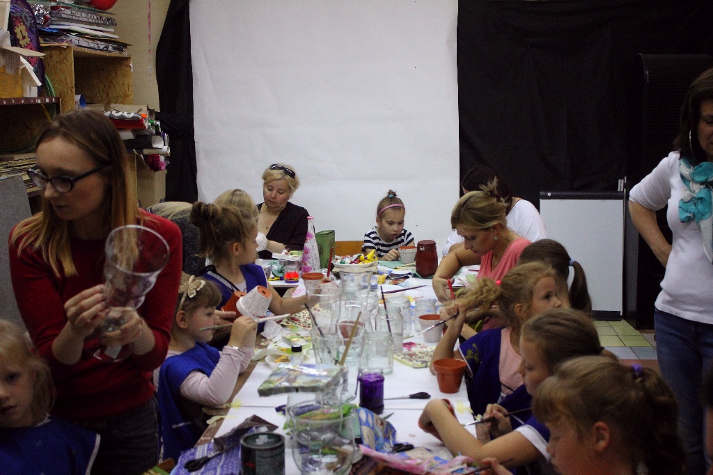 Wakacyjne warsztaty decoupage w Otwartej Pracowni Sztuki