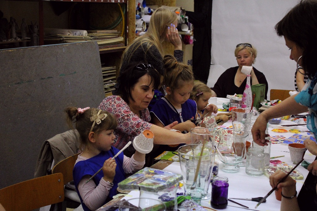 Wakacyjne warsztaty decoupage w Otwartej Pracowni Sztuki