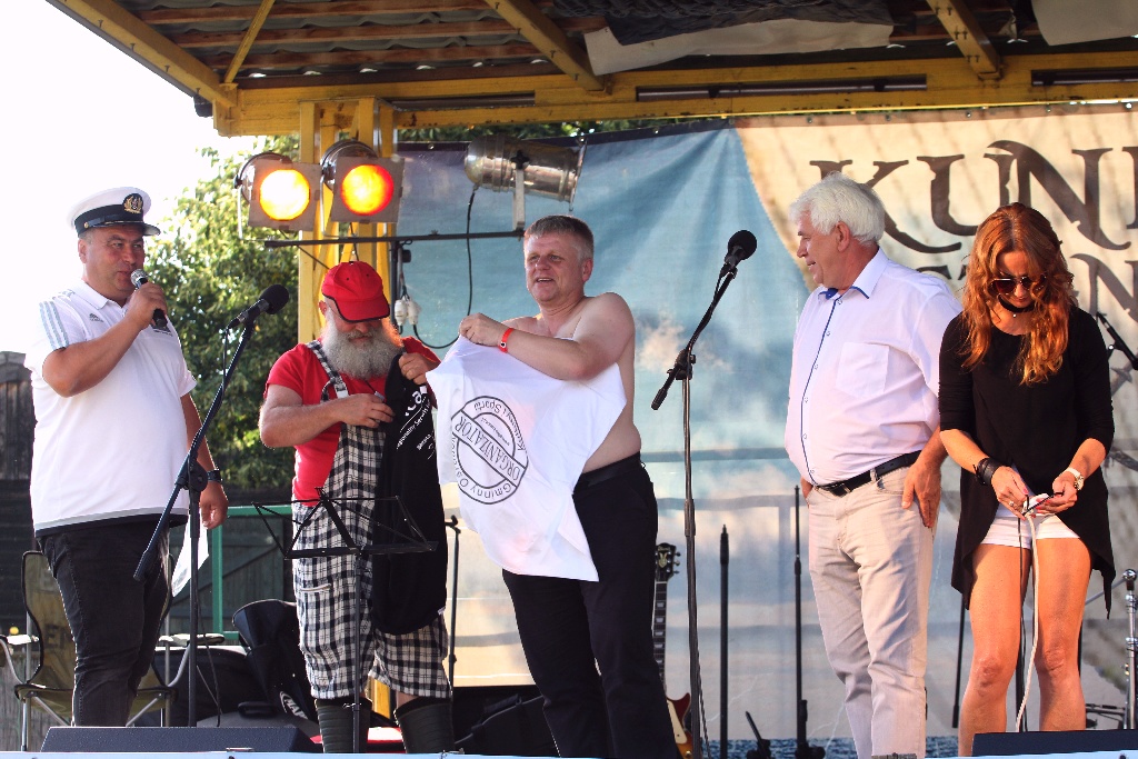 Wójt Zdzisław Tersa uroczyście otworzył tegoroczne szanty