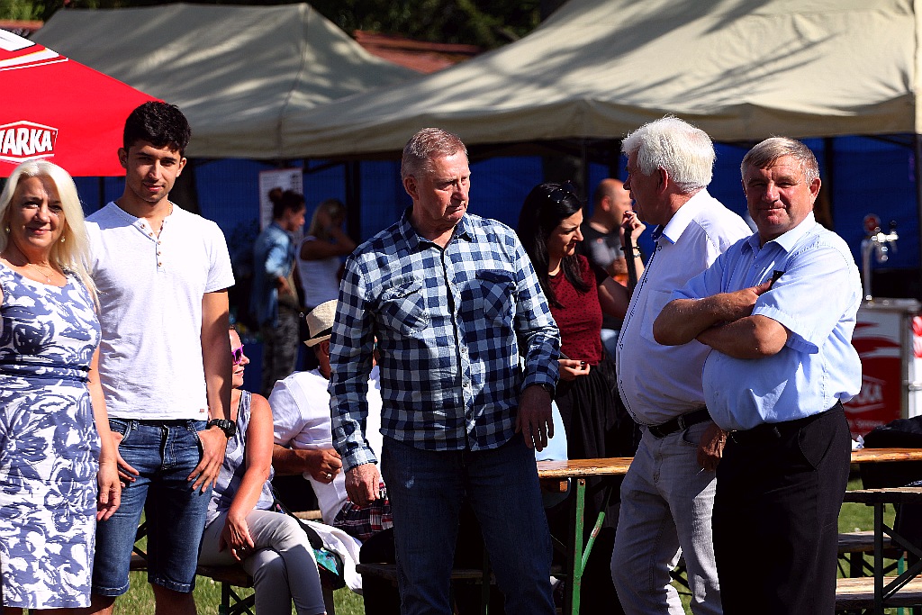 Zwrot przez Twarz to pierwszy wykonawca szant w Kunicach