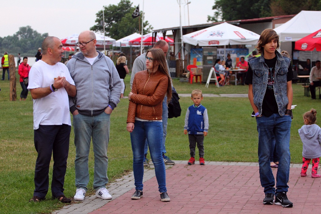 Ostatnie Takie Trio zaśpiewało szanty w Porcie Kunice