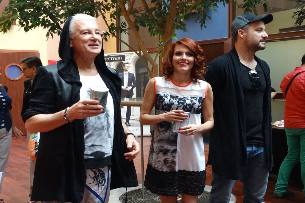 Pokaz mody. Aktorzy i projektanci specjalnie dla Konrada
