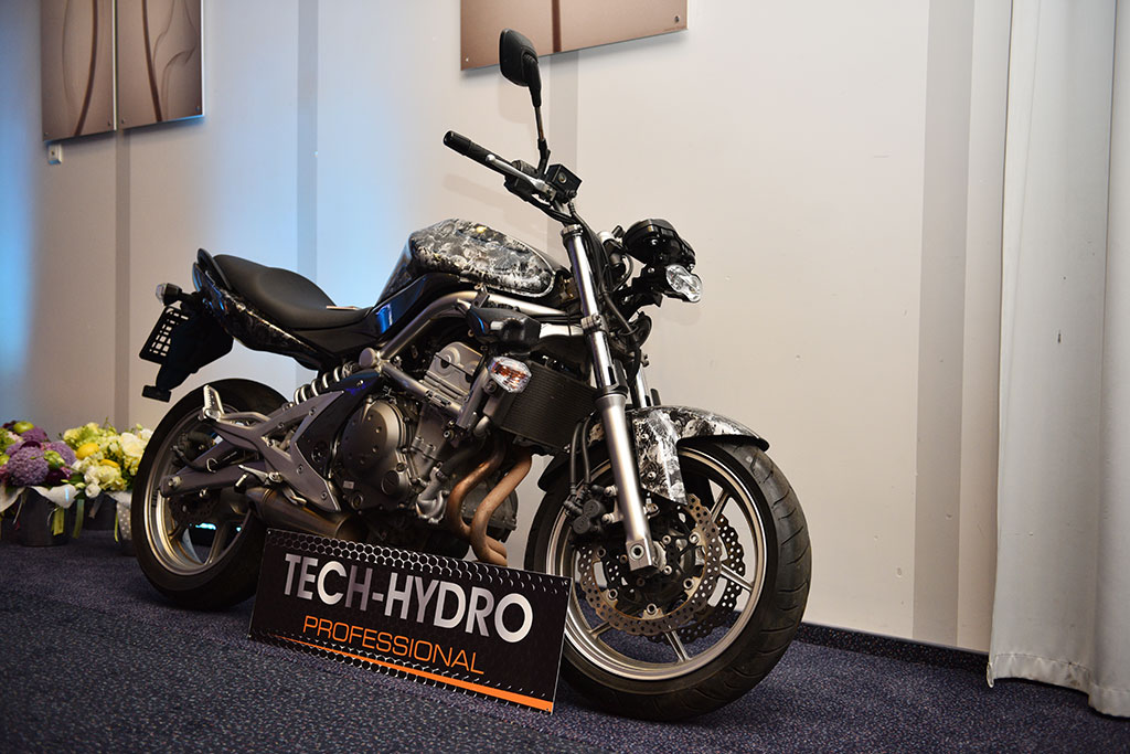 Gwiazdy seriali pokazały kreacje legnickich projektantów