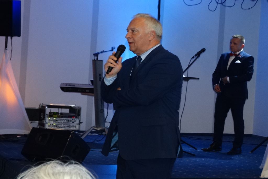 Pokaz mody. Aktorzy i projektanci specjalnie dla Konrada