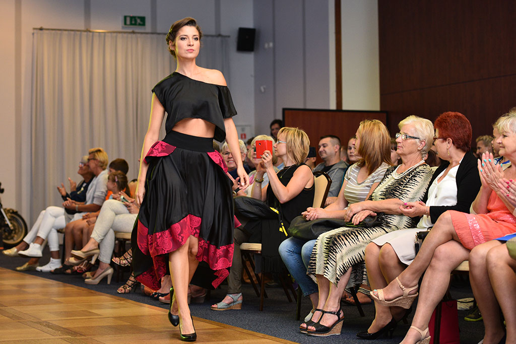 Gwiazdy seriali pokazały kreacje legnickich projektantów