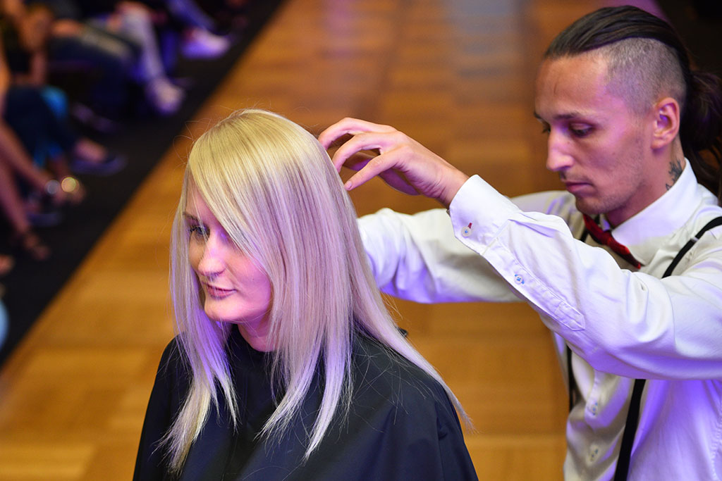 Gwiazdy seriali pokazały kreacje legnickich projektantów