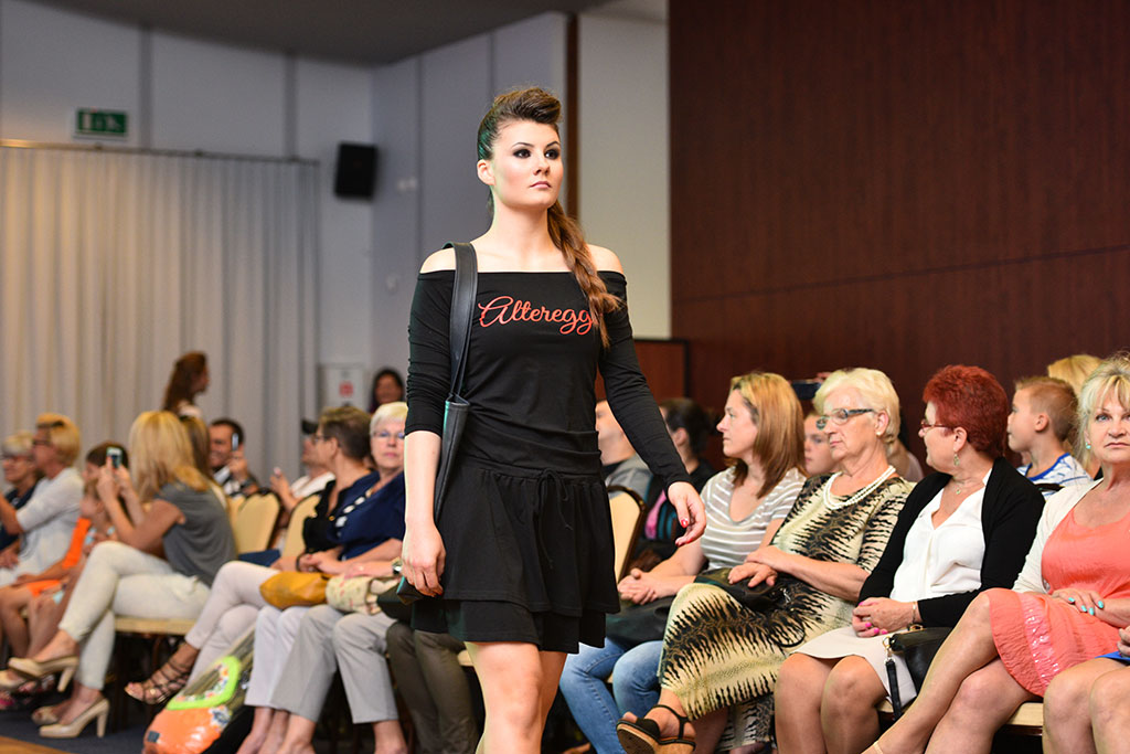 Gwiazdy seriali pokazały kreacje legnickich projektantów