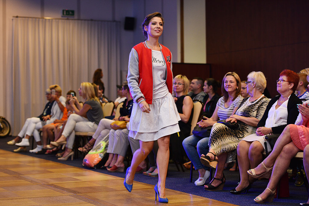 Gwiazdy seriali pokazały kreacje legnickich projektantów