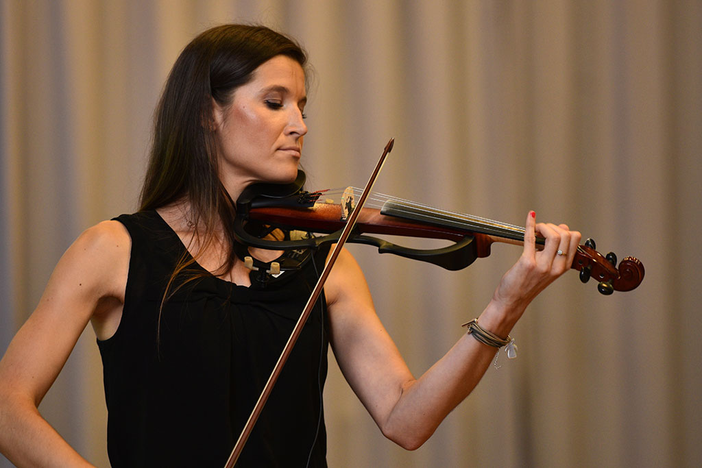 Gwiazdy seriali pokazały kreacje legnickich projektantów