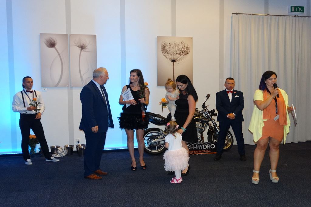Pokaz mody. Aktorzy i projektanci specjalnie dla Konrada