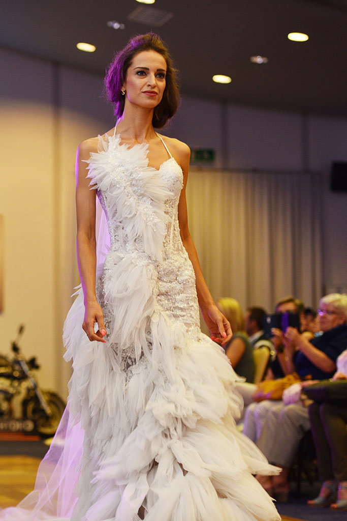 Gwiazdy seriali pokazały kreacje legnickich projektantów