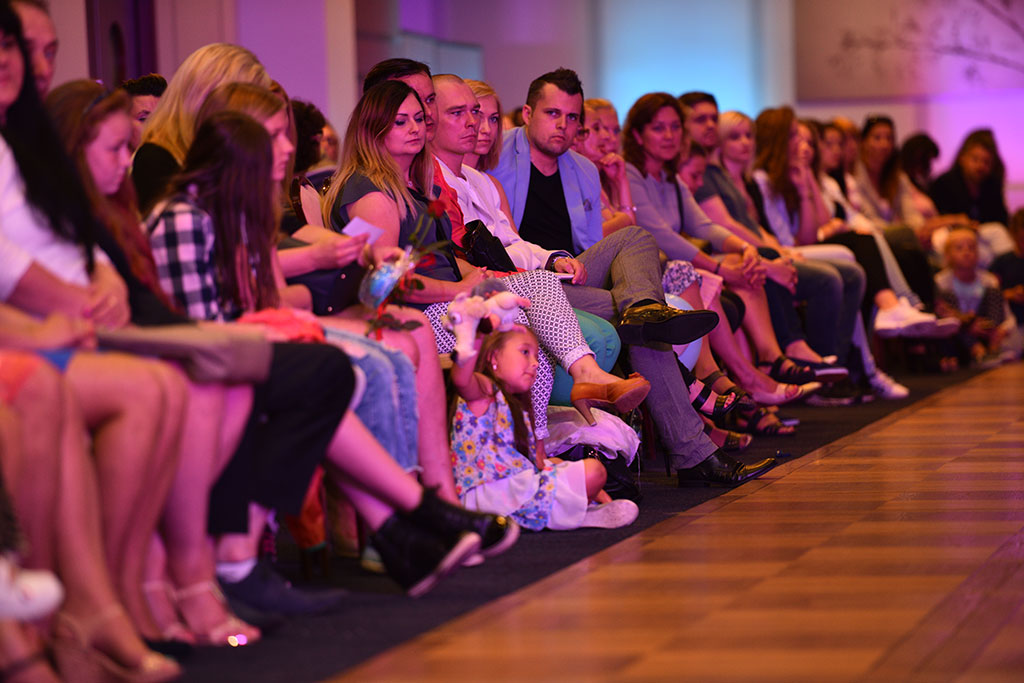 Gwiazdy seriali pokazały kreacje legnickich projektantów