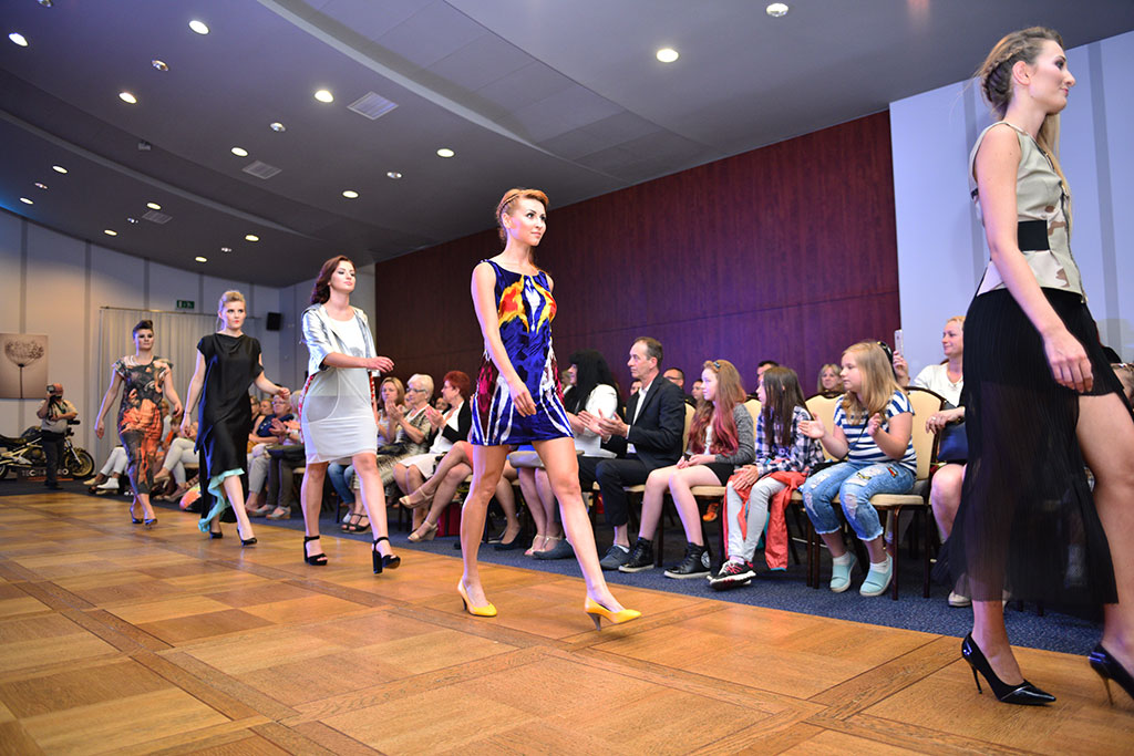 Gwiazdy seriali pokazały kreacje legnickich projektantów