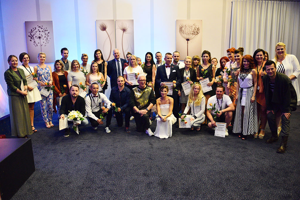 Gwiazdy seriali pokazały kreacje legnickich projektantów