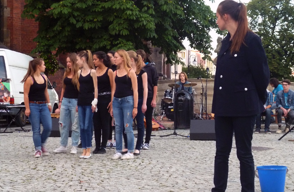 Międzynarodowy spektakl „Kingdom Paradise” na Rynku