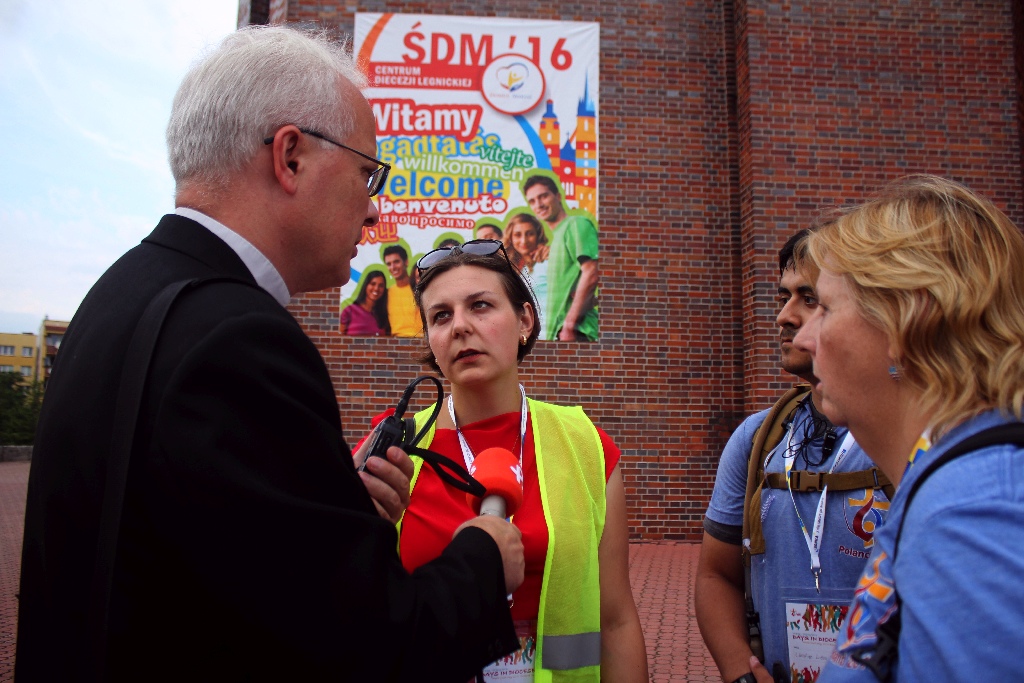 Ponad tysiąc osób modliło się podczas nabożeństwa Taize