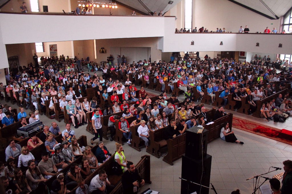 Ponad tysiąc osób modliło się podczas nabożeństwa Taize