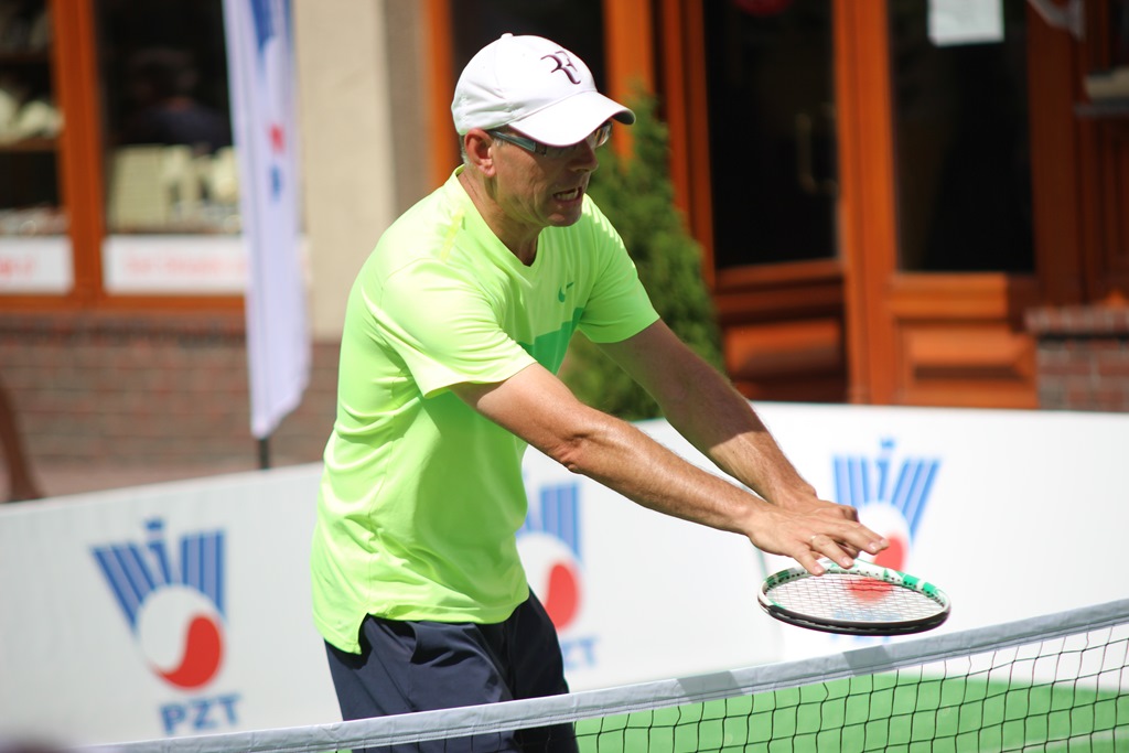 Dzieciaki do Rakiet, czyli tenis ziemny w legnickim Rynku