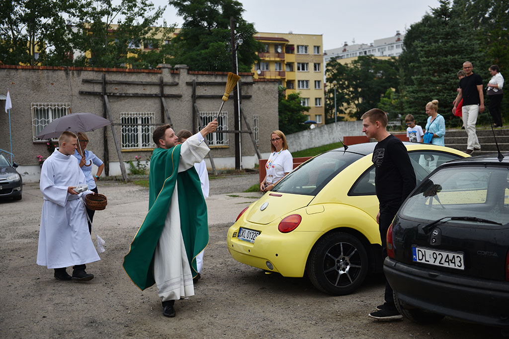 Święcenie samochodów w przeddzień Świętego Krzysztofa