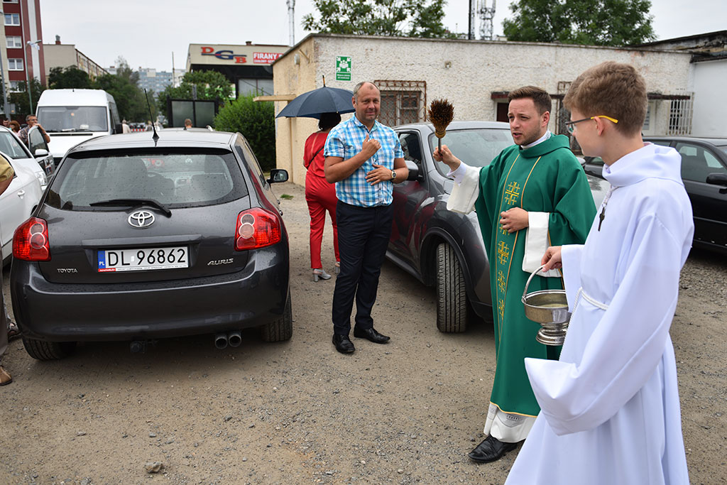 Święcenie samochodów w przeddzień Świętego Krzysztofa